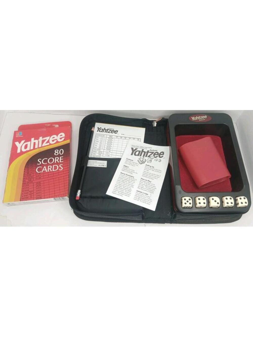 Yahtzee Deluxe Travel Edition '03 Game Folio W/Black Nylon Zip Case & Xtra Cards